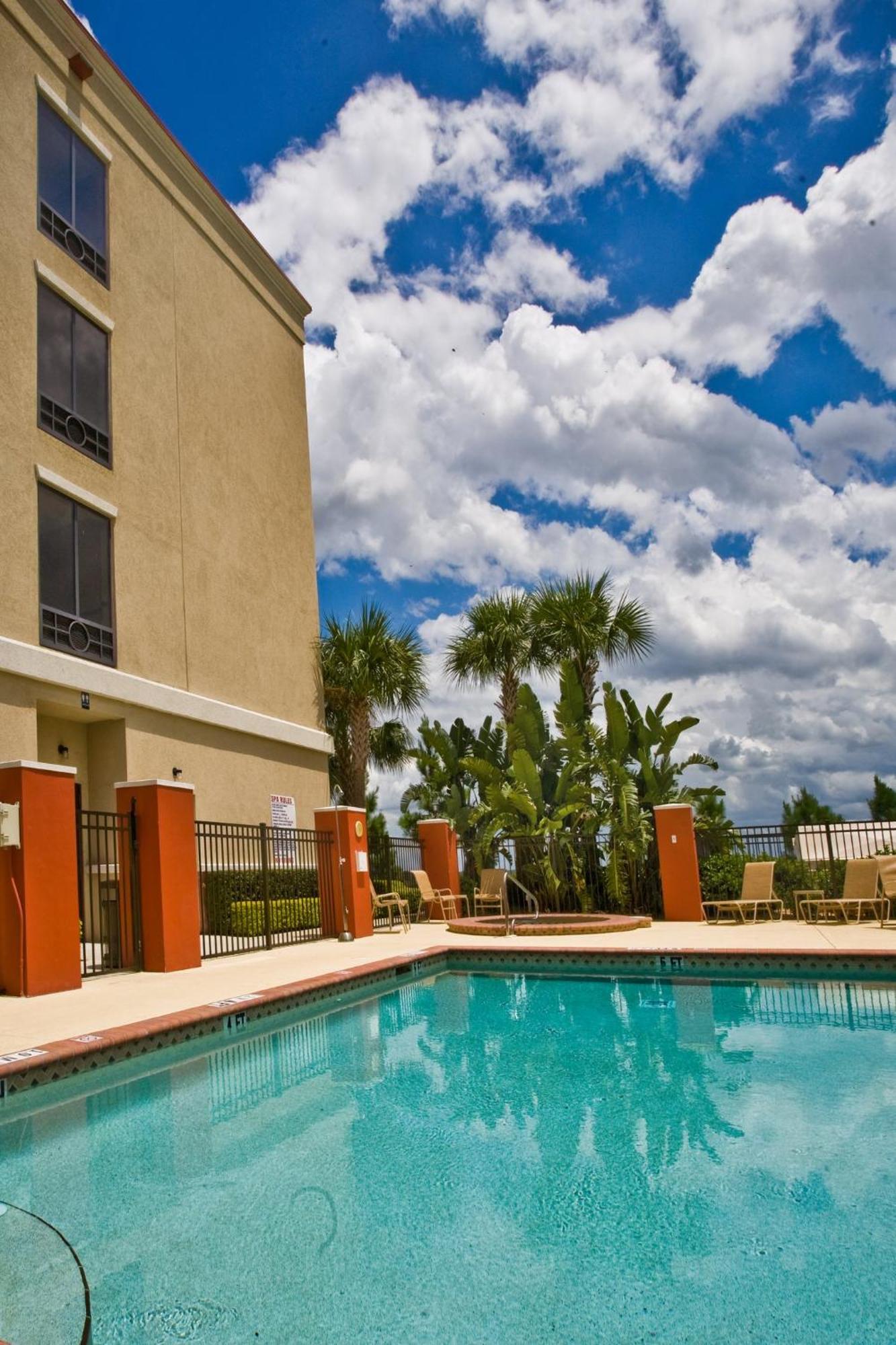 Holiday Inn Express Hotel & Suites Lake Placid By Ihg Exterior photo